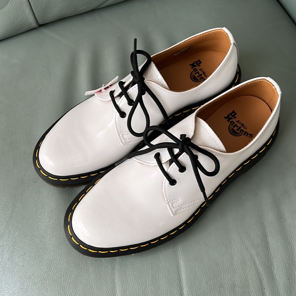 Dr. Martens AirWair Oxfords NWOB